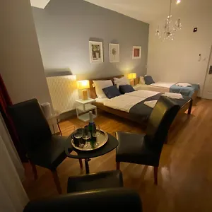 Apartment Elegancia, Budapest