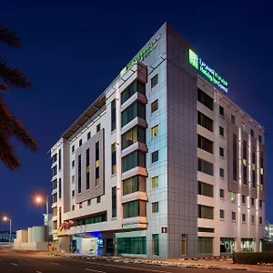 https://holiday-inn-express-dubai-jumeirah.dubaihotelsoffers.com