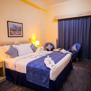 House & 2*, Dubai United Arab Emirates